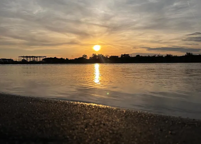 Private By The Daire