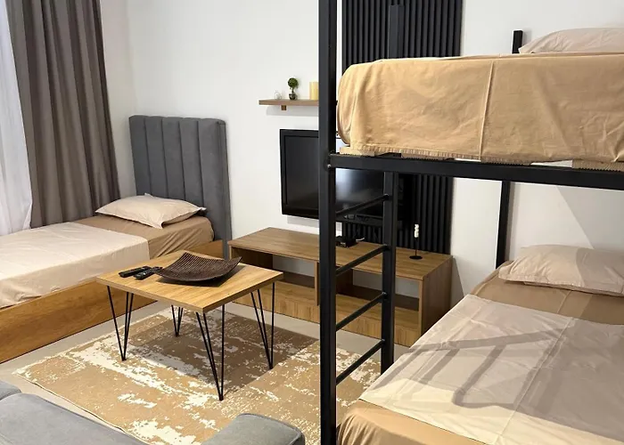 Private By The Velipojë