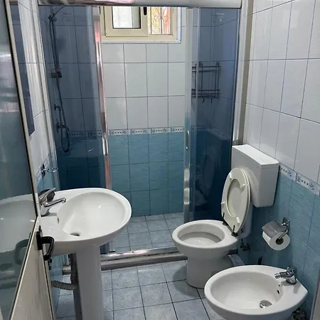 Private By The * Velipojë