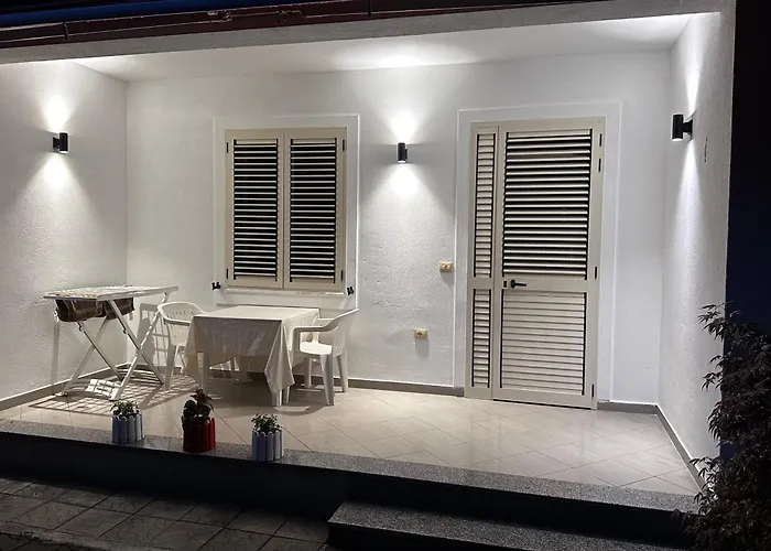 Private By The Velipojë