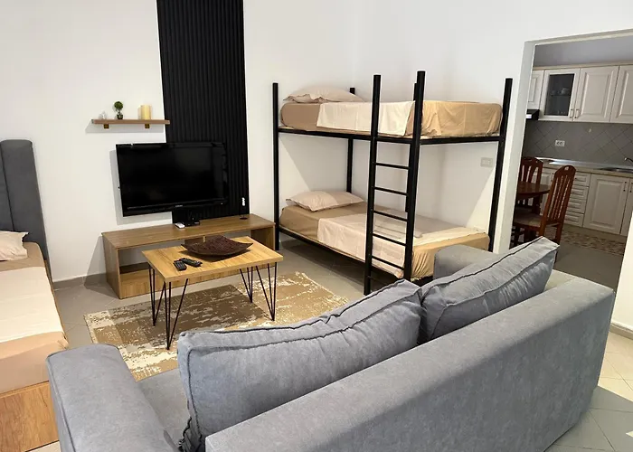 Apartment Private By The Velipoje