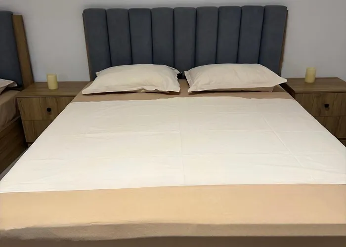 Private By The Velipojë