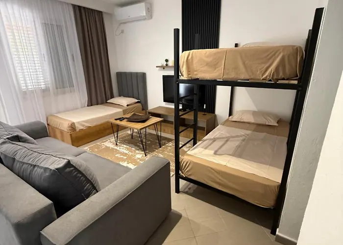 Private By The Apartment *